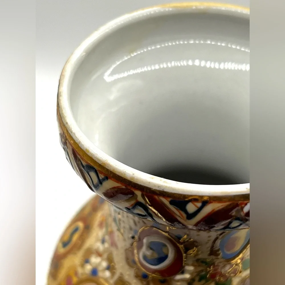 Asian Japanese Satsuma Style Ceramic Pottery Flower Vase Gold Enamel Floral 8 in